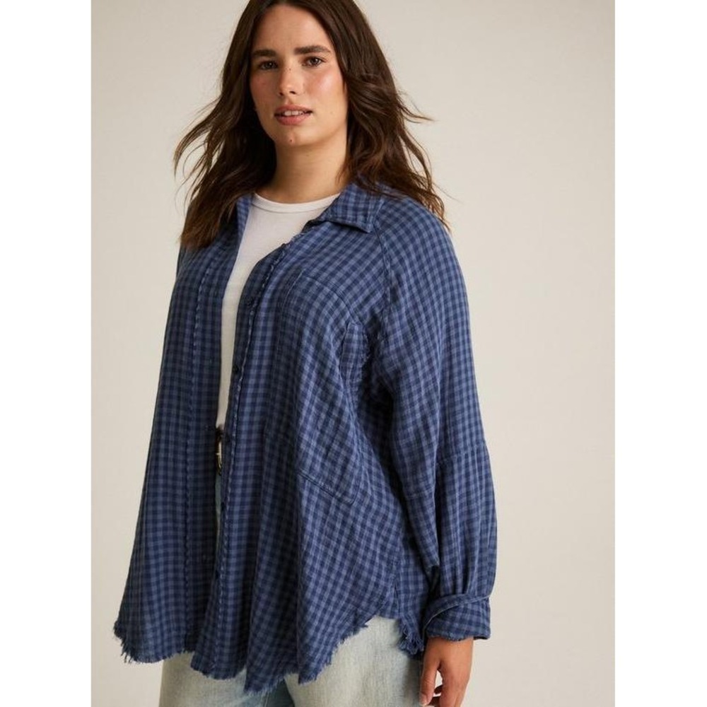 FESTI Torrid size 6 Gingham Oversized Button Down Shirt Blue Cotton Gauze